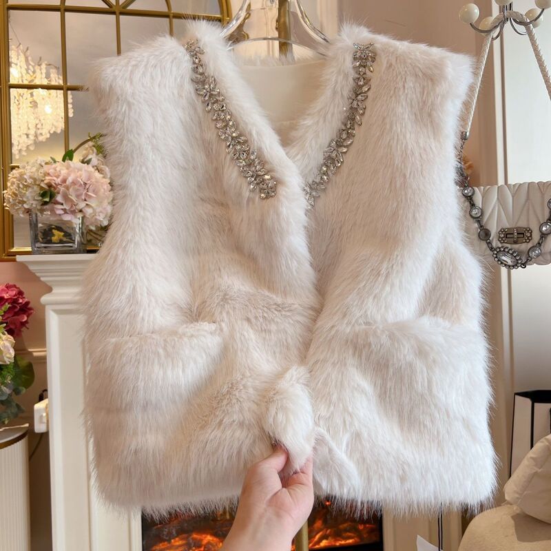 Luxury Heavy Embellished Diamond-Like Lamb Wool Faux Fur Vest for Women, Winter Young Fashion Thickened Vest