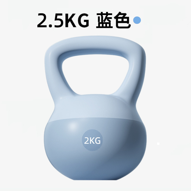 ソフトケトルのベルさんのフィットネス家庭用器材のやせた腕はお尻を上げてポットのダンベルを持ち上げます。|undefined