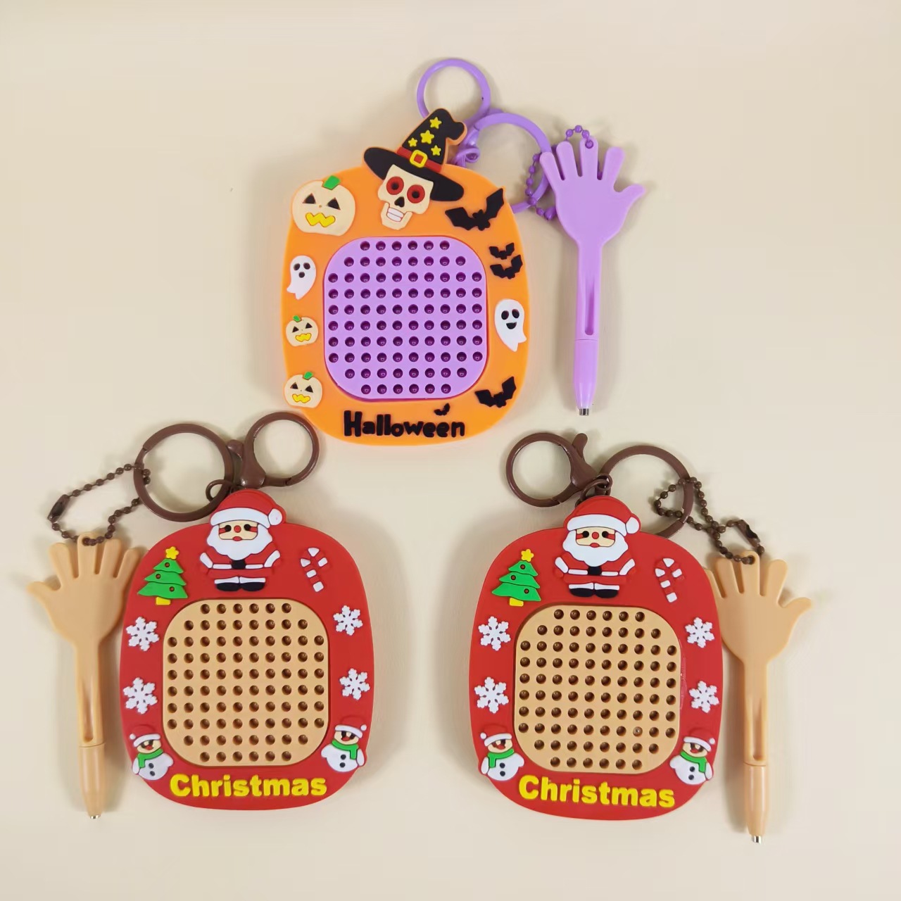 Nuevo Papá Noel Halloween descompresión magnetic bolas de acero laberinto tablero de pintura juguetes para niños lindos colgantes de llaver