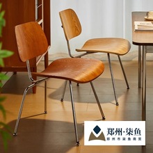 中古椅子设计师餐椅北欧简约复古咖啡厅家用民宿餐厅铁艺ins餐椅