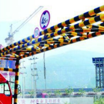 供应优质高速公路龙门架标志限高龙门架