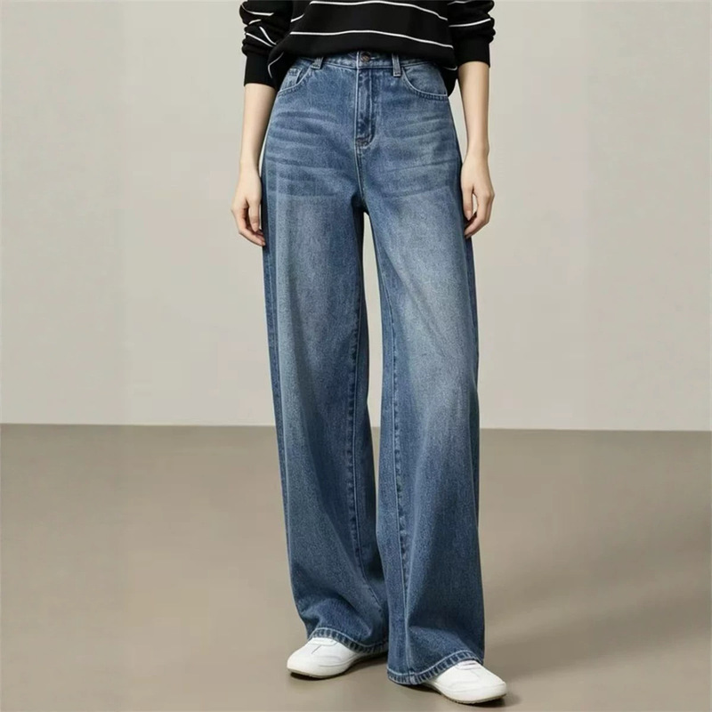 Yi** mall's same style 2026 autumn new fashion retro casual versatile high-waisted slimming straight-leg jeans Yi** mall's same style 2026 autumn new fashion retro casual versatile high-waisted slimming straight-leg jeans