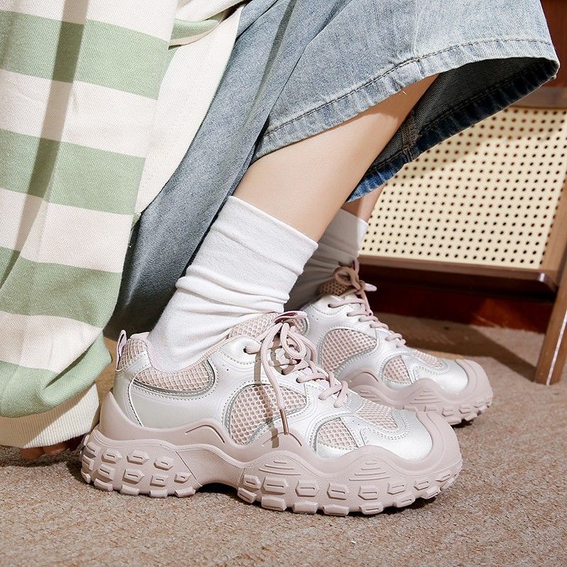 Zapatos deportivos casuales de suela gruesa para mujeres 2024, primavera y verano nuevos zapatos feos de cabeza grande, neumáticos frescos de moda, zapatos parecidos