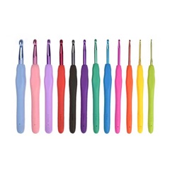 Set of 12 new 2023 factory wholesale colorful solid acrylic knitting needles with silicone handles