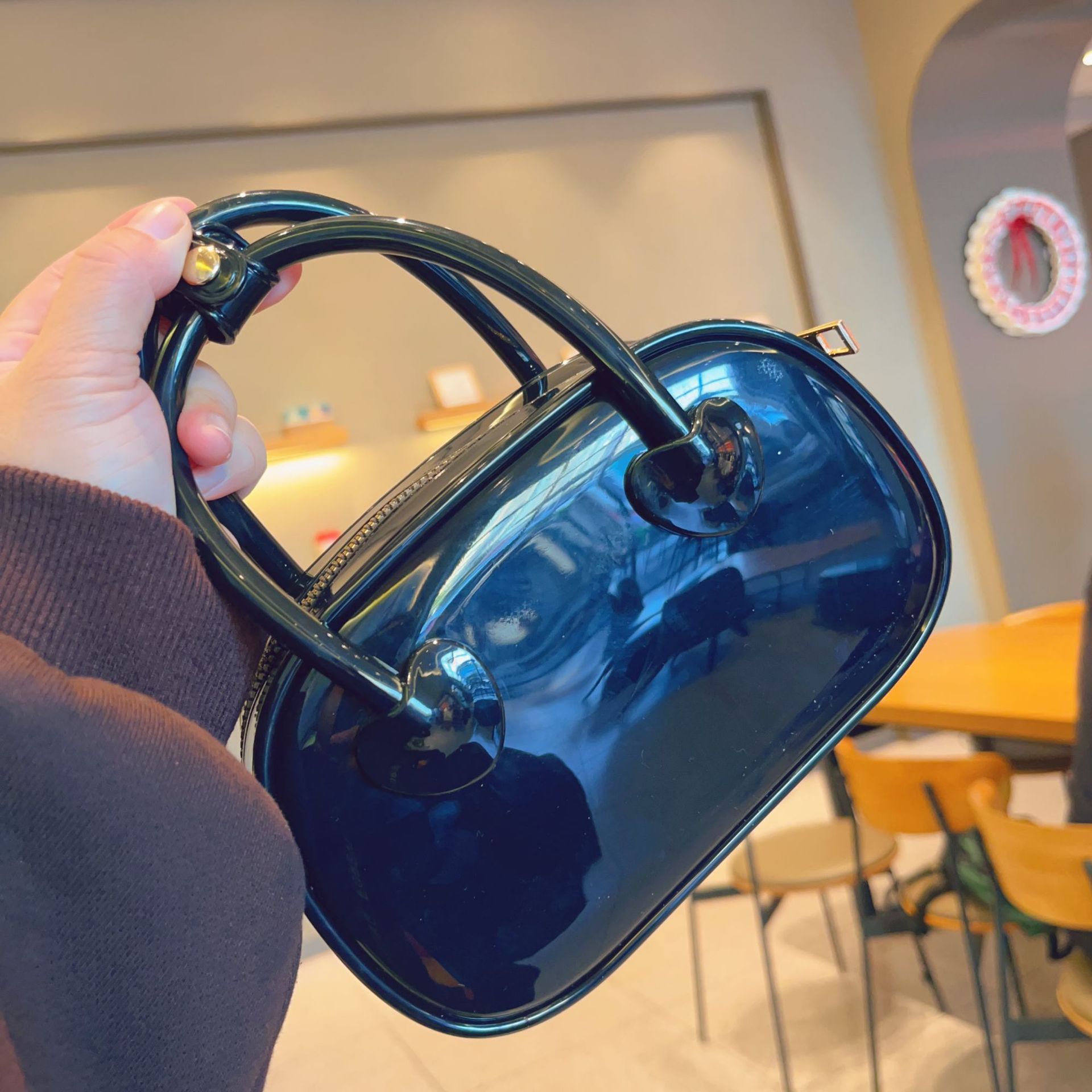 2025 New PVC jelly bag, summer candy color, single-shoulder crossbody mini bag, fashionable hand-held pillow women's bag undefined