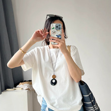 26�����¿�Ů�b ���пp���e�ٴ�ɫ�A�I����T��