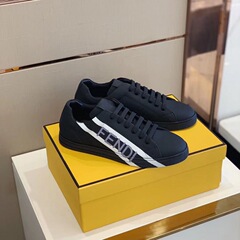 高品質の本革ファッショナブルなスポーツカジュアルシューズ、フラットソール、多用途で快適な白い靴、男性用のロートップレースアップ通気性スニーカー