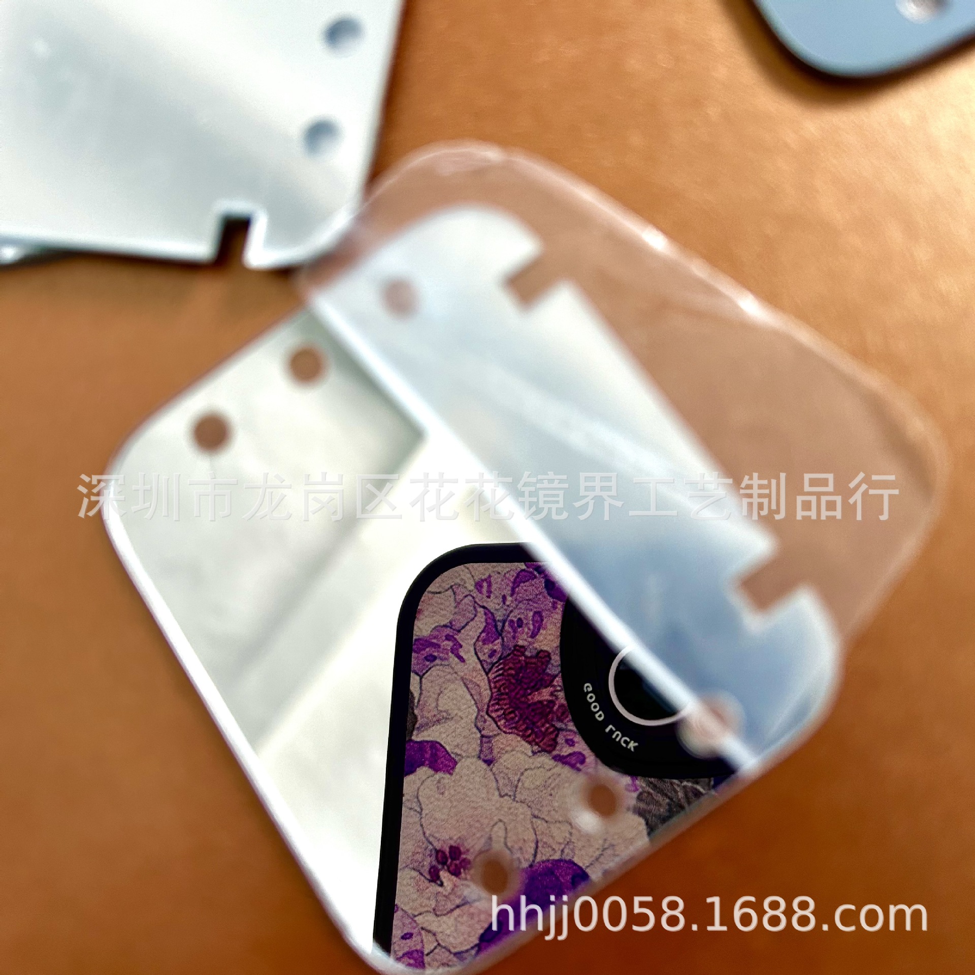 定制亚克力镜子、塑胶led镜片切割雕刻 透明亚克力雕刻logo印刷