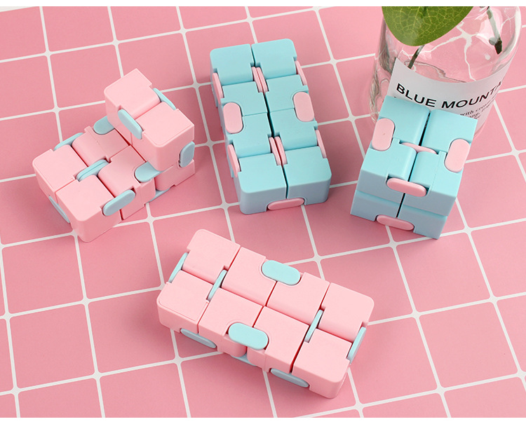 Second-order Rubik’s Cube Creative Infinite Rubik's Cube Decompression Toy Flip Pocket Infinite Cube display picture 3