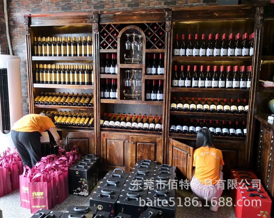 Supply high-grade wine chateau chain Chateau joining wine cabinet carbonized Pine solid wood wine cabinet