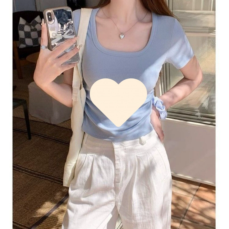 Женская летняя футболка 2025 года, американский стиль, INS, обычный крой, короткий рукав, облегающая, короткий топ, сладкий и пряный стиль.