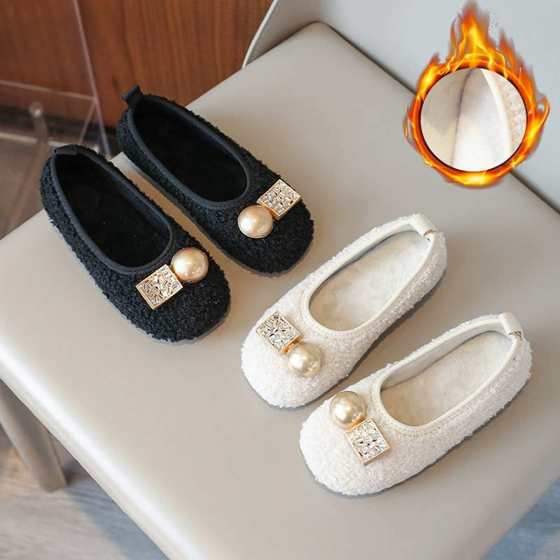 Хлопчатобумажные туфли для девочек 2024 зимние новые плюшевые меховые туфли