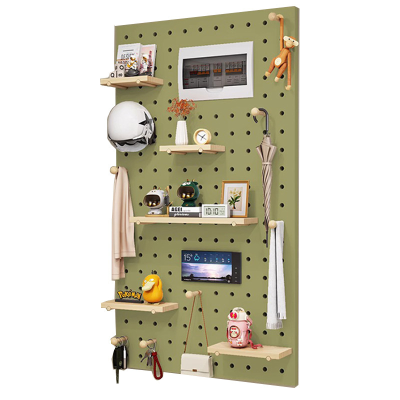 木造の穴の板の壁の装飾の仕切り板の物置棚の机の背景の壁の棚の展示棚の収納棚