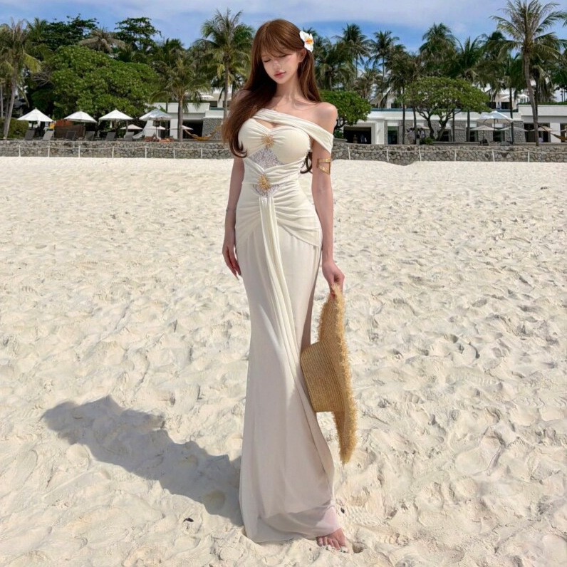 Island Vacation Off-The-Shoulder Elegant Ladylike Fishtail Long Dress for Women, Spring and Summer Elegant Strapless Waist-Cinching Slimming Dress Island Vacation Off-The-Shoulder Elegant Ladylike Fishtail Long Dress for Women, Spring and Summer Elegant Strapless Waist-Cinching Slimming Dress