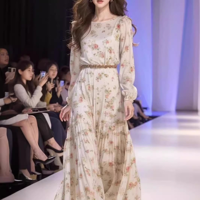 This year's popular beautiful tea break French temperament dress apricot chiffon floral dress 2025 spring and autumn new women