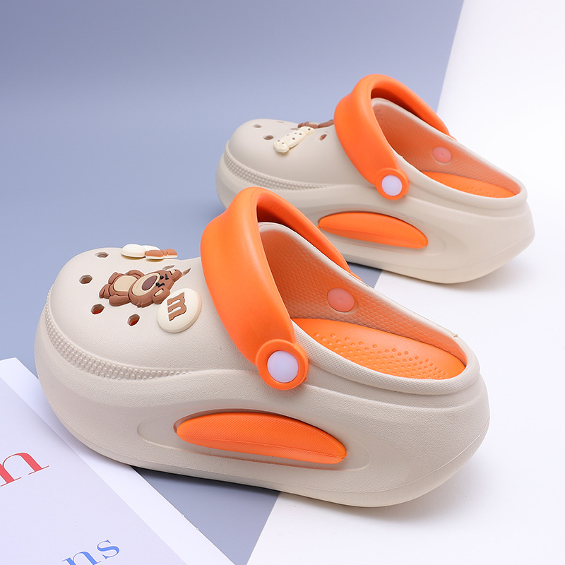 Las mujeres usan zapatos con agujeros de verano, dos pares de ropa, suela gruesa, sandalias y zapatillas de playa antideslizantes de alta calidad eva para hombres