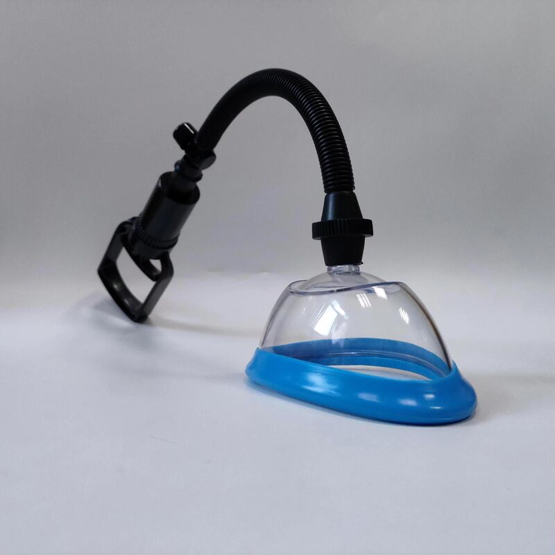メーカーはプラスチックカップを供給しています。|undefined