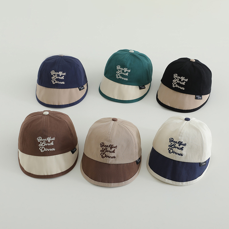 Sombrero de bebé primavera y otoño con bordes suaves letras coreanas para niños sombrero de lengua de pato primavera y otoño sombrero de béisbol para niños pequeños