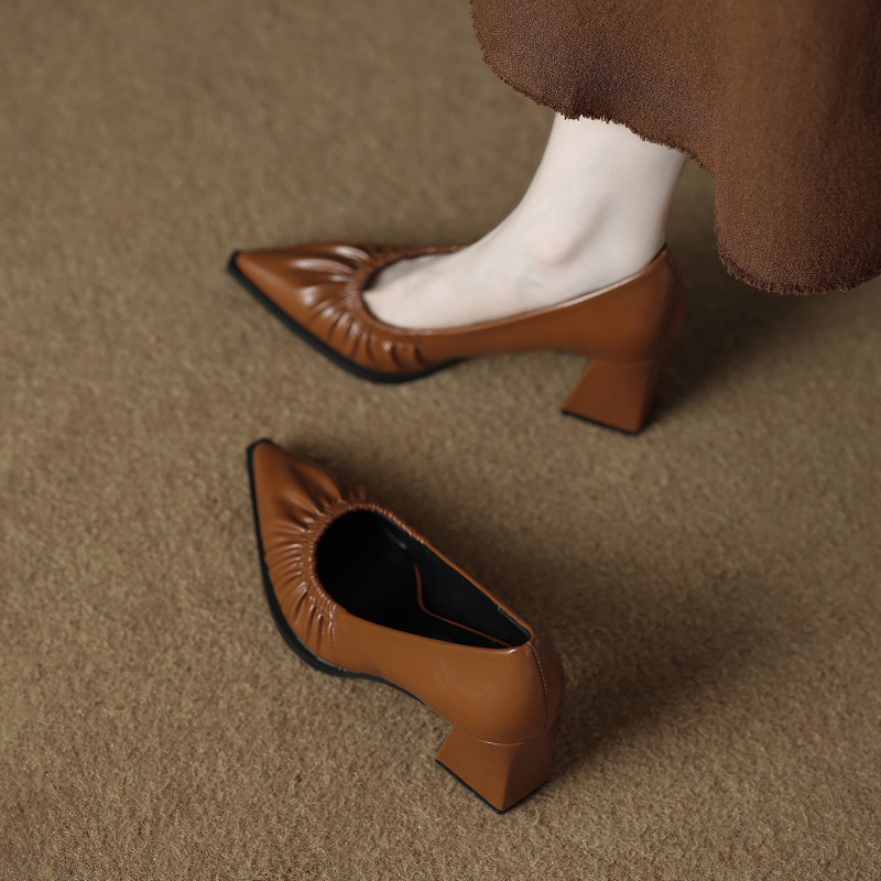 Sheepskin Version 98581-14 French-Style Soft Leather Shallow-Mouthed Single Shoes, New Model 2025, Comfortable High-Heeled Leather Shoes Sheepskin Version 98581-14 French-Style Soft Leather Shallow-Mouthed Single Shoes, New Model 2025, Comfortable High-Heeled Leather Shoes