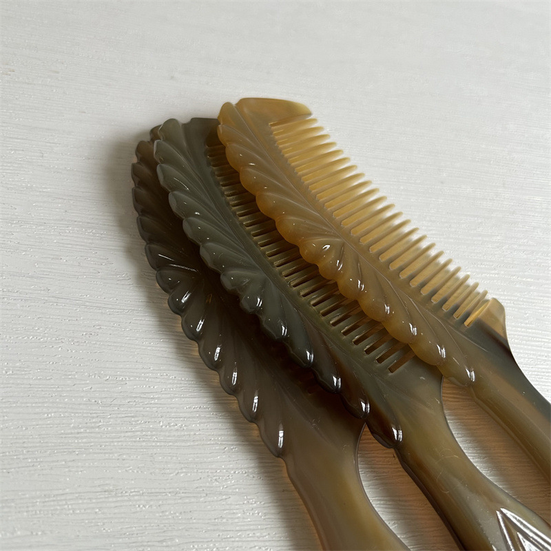 Yak Horn Comb 18cm Thick Carved Handle Comb Black Flower Pattern Hair Comb for Daily Grooming key features