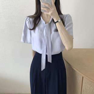 �n��chicС�����|�@���r���ļ��¿�ƴ��ϵ�����洩�@�ݼ�ɫ����Ů