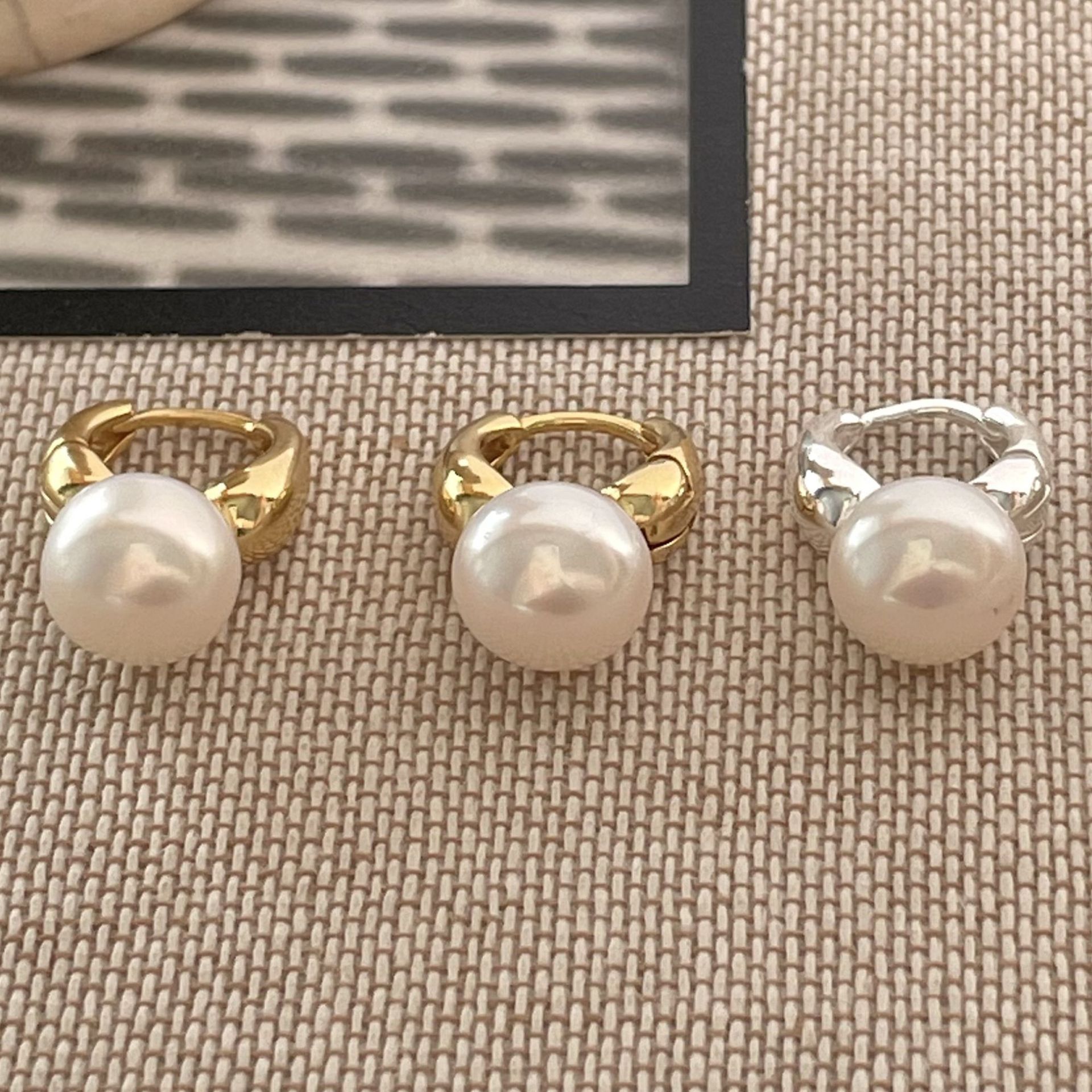 5g Weight 925 Sterling Silver Ear Needle Material 18K Gold Plated Plating Material Pearl Inlay Material Earrings Classification 1 Pair Quantity Daily Occasion 925 Sterling Silver Material Round Pattern All Seasons Season Women's Gender Inlay Design Simple Style Style 1 Pair 18K Gold Plated 925 Sterling Silver Pearl 925 Sterling Silver Earrings Round Earrings 16