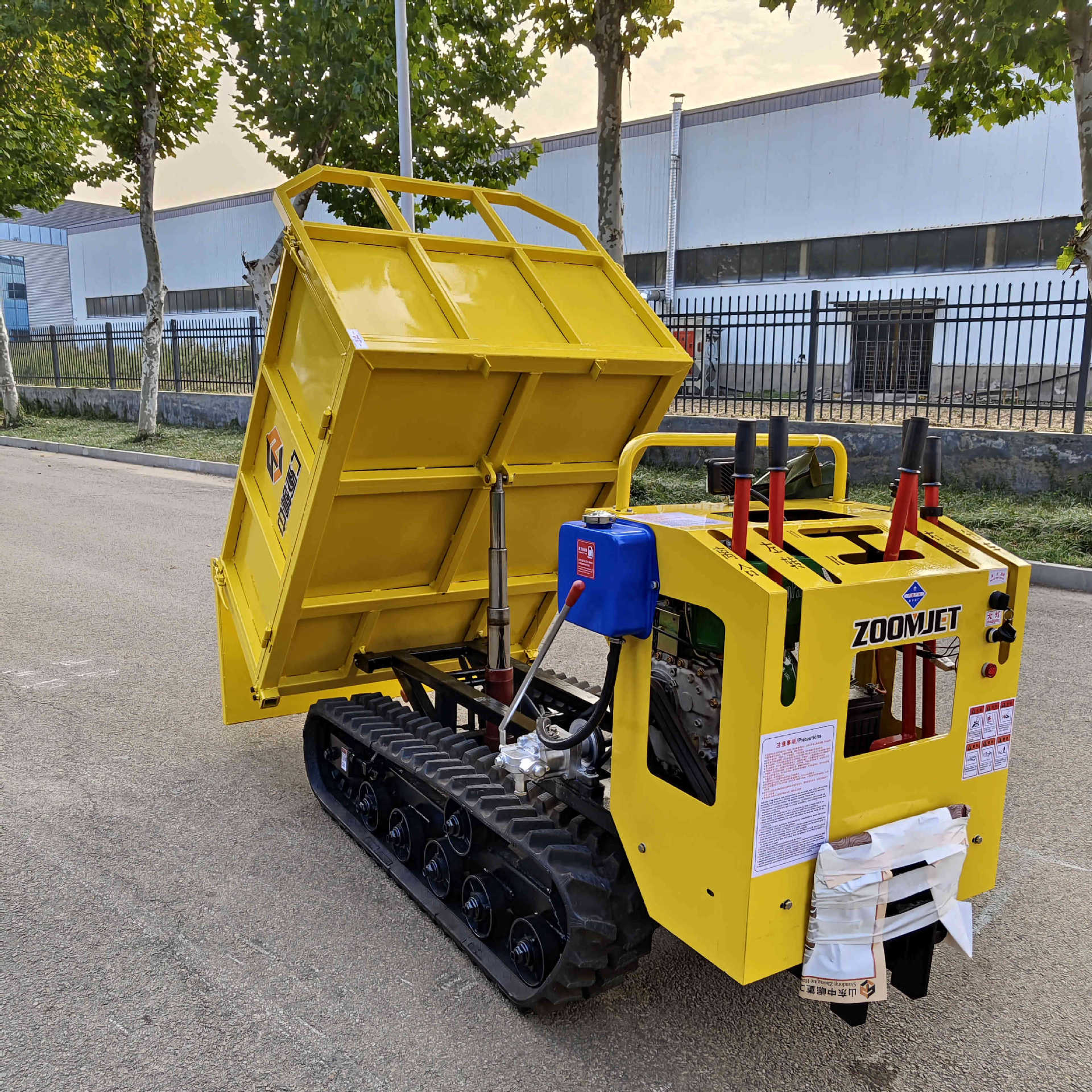 1.5小型履带运输车厂家 爬山虎农用机 液压履带翻斗自卸车 拉木柴