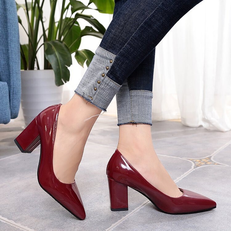 High-Heeled Women's Shoes, Shallow Mouth, Autumn Style, New Thick Heel, Pu Material, Solid Color, Work Shoes for Women, Smooth Leather, Low-Cut, Pointed Toe, Red