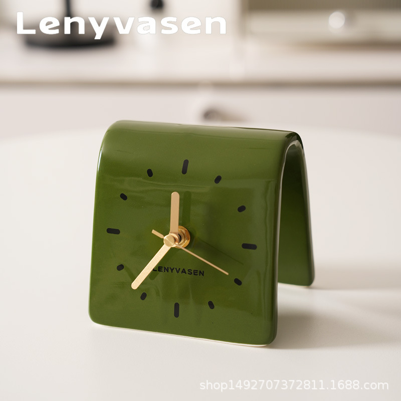 LENYVASEN創意的な台の陶磁器の時計は簡単です。