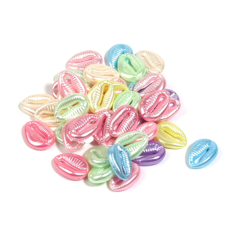 Acrílico color claro brillante dibujos animados nacarados colgante de concha colgante con cuentas accesorios de pulsera de bricolaje joyería al por mayor