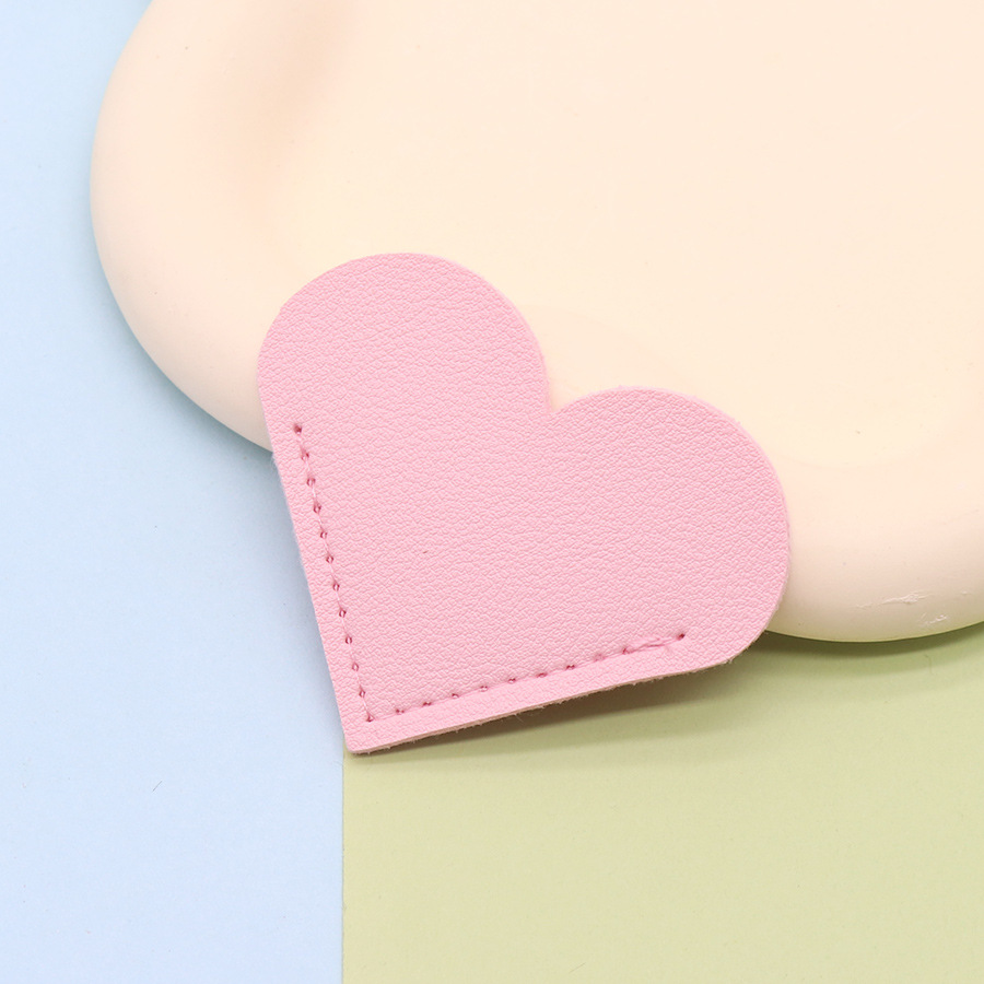 Cubierta protectora de esquina de libro de marcador de cuero de amor Clip de esquina de libro de lectura Herramienta portátil de aprendizaje antideslizante y a prueba de humedad para estudiantes