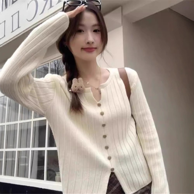 Spring and Summer Korean Versatile Slimming Look Hem Slit Design Knitwear Soft Waxy Pit Apricot Long-Sleeved Knitwear for Women