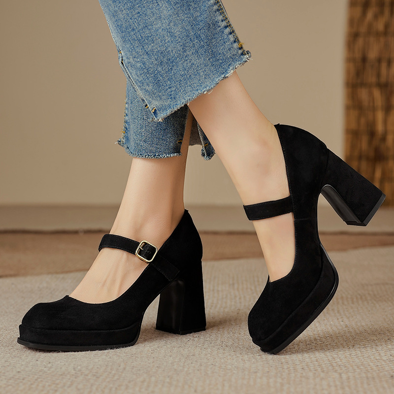 Mary Jane shoes platform with a strap