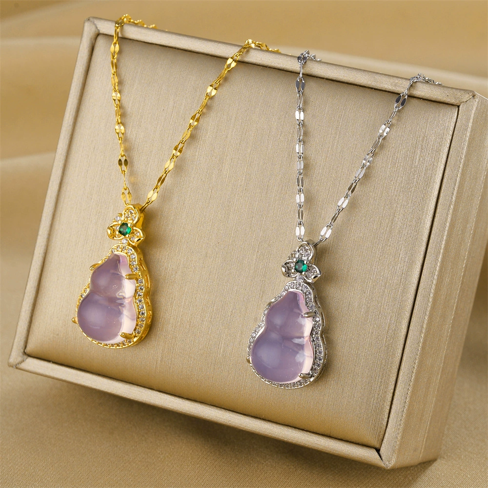 Micro inlaid zircon gourd pendant titanium steel necklace for women, with a light luxury and high-end feel that does not fade, versatile collarbone chain