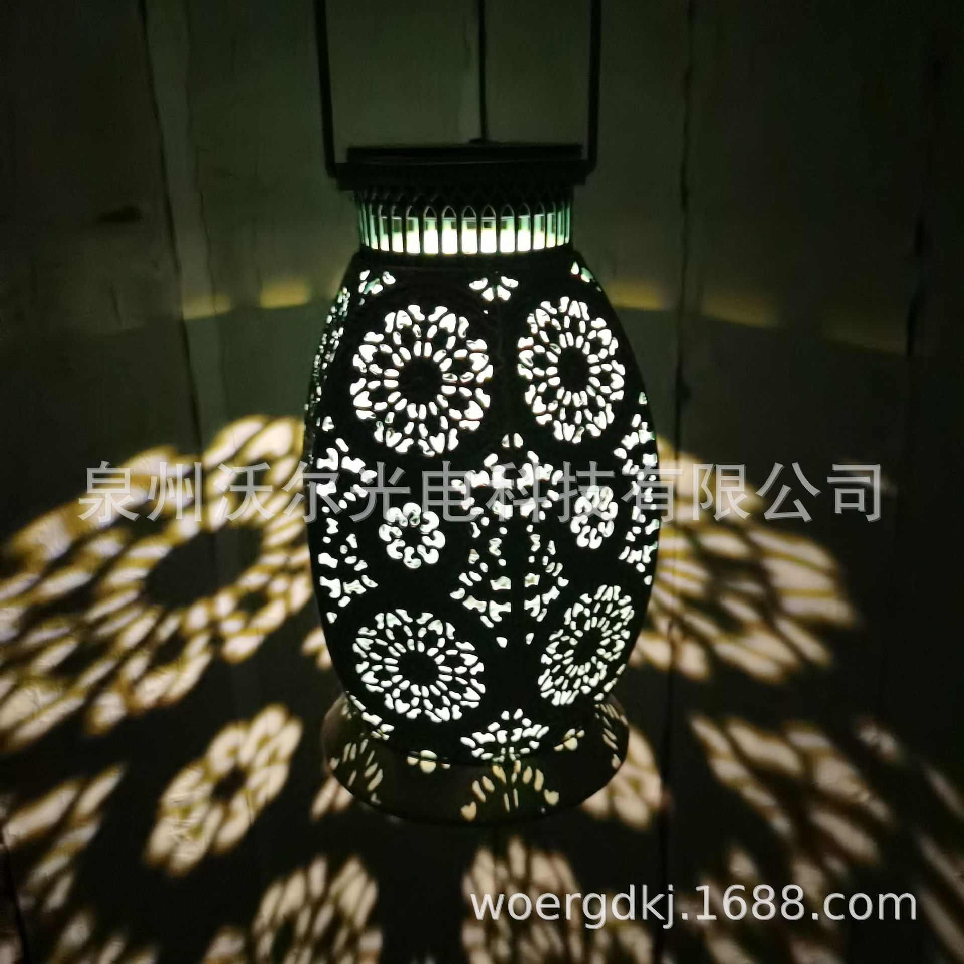 热销亚马逊跨境LED花艺镂空防水太阳能灯复古宫廷花园装饰 挂树灯