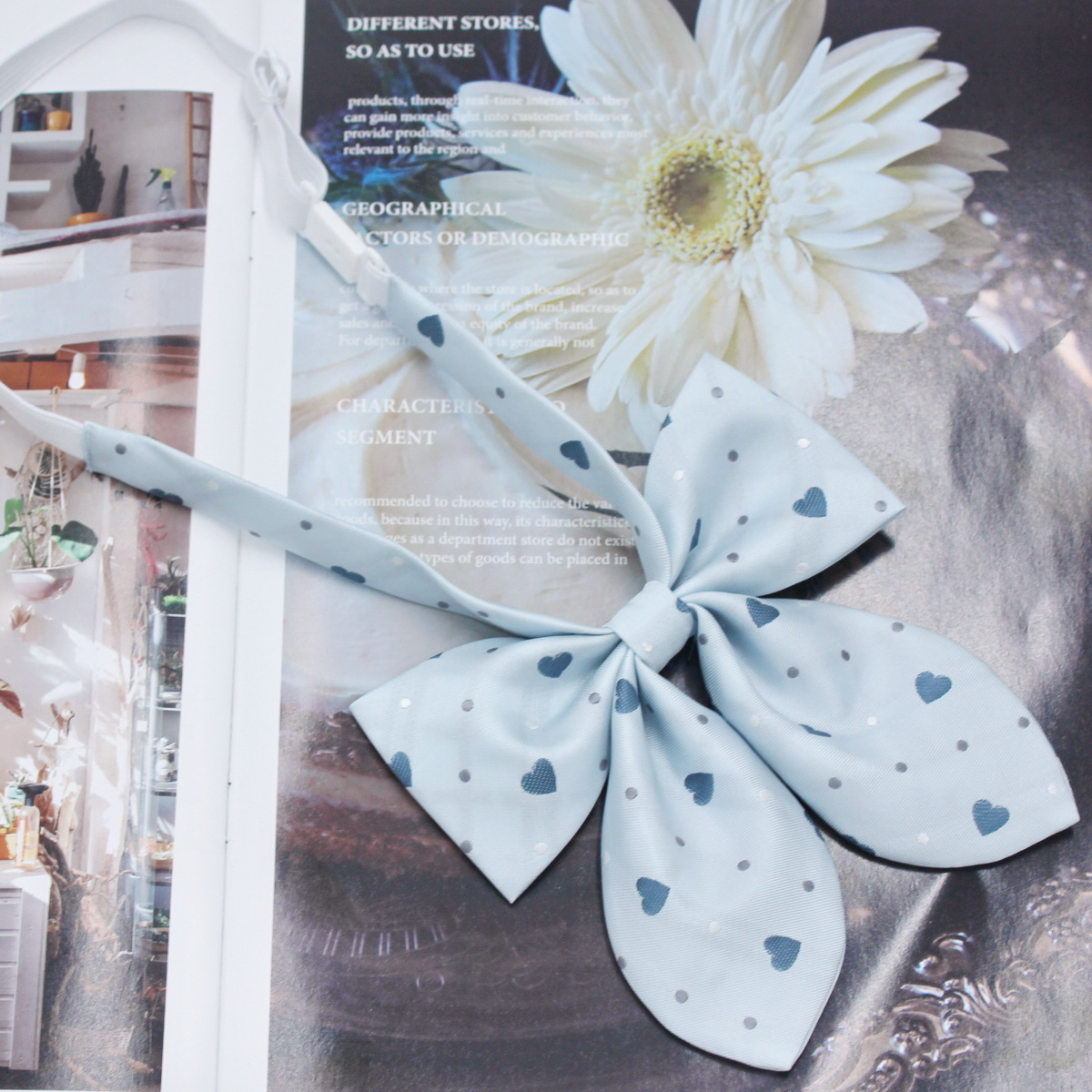 Spot al por mayor amor corbata de pajarita de oreja de conejo mujer jacquard de seda de poliéster más estilo universitario duro pajarita de pajarita flor de diez colores