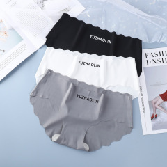 One-piece markless ice silk underwear thin wavy lace comfortable mid-waist comfortable breathable women's briefs wholesale