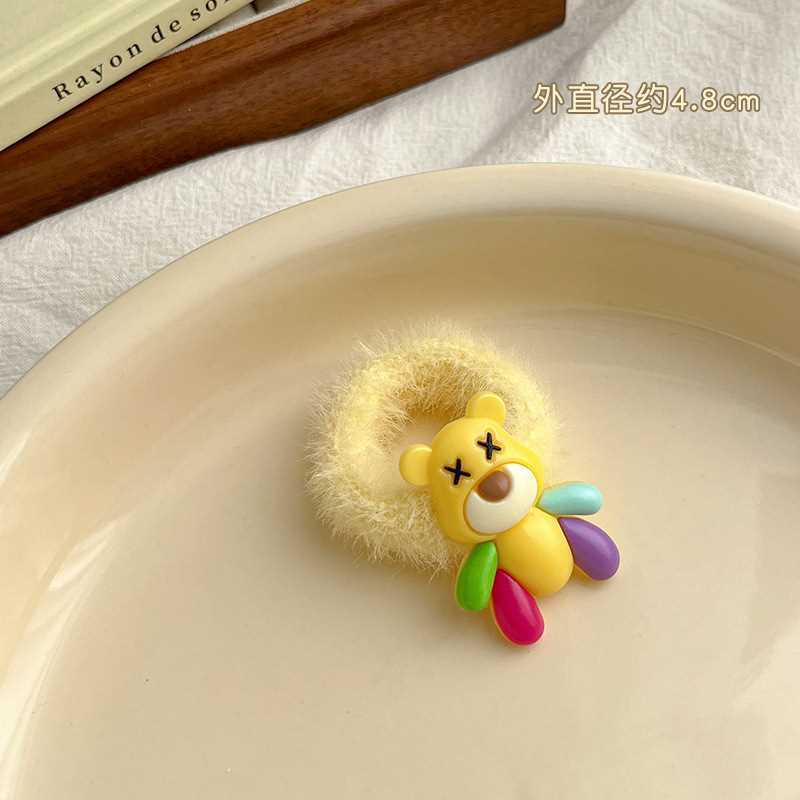 Anillo de pelo amarillo