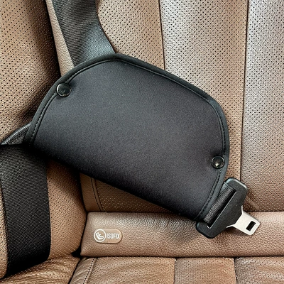 Four Seasons Shield Seat Belt Fixing Adjuster Car Children's Shoulder and Belly Protector Does Not Strangle the Neck (Seat belt shoulder pad) - four-seasons-black-shield-adjustment-shield-size-is-about-2114cm