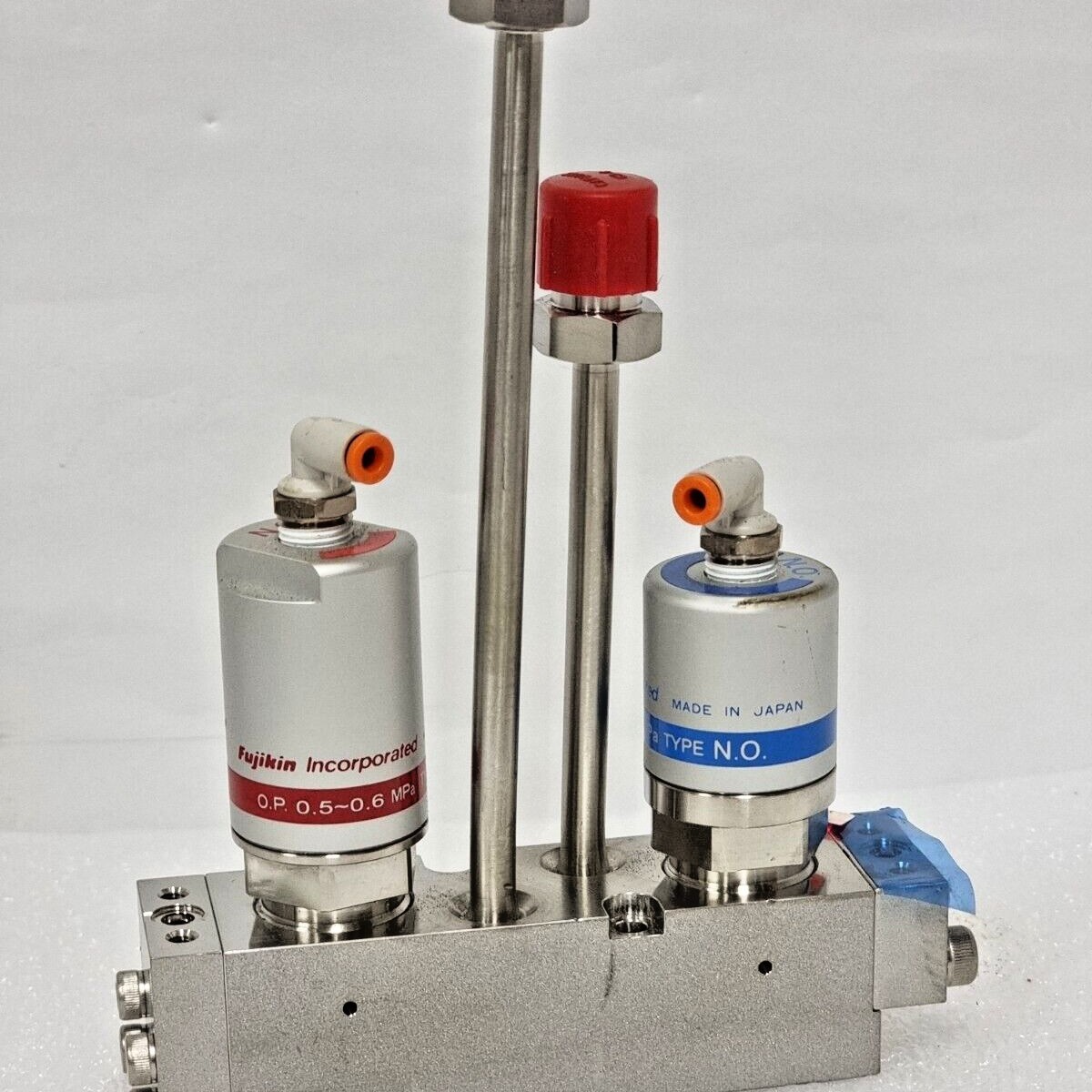 藤金总成阀,C 号 591745,2xO.P 0.5 ~ 0.6MPa,NC 和 NO._96707-