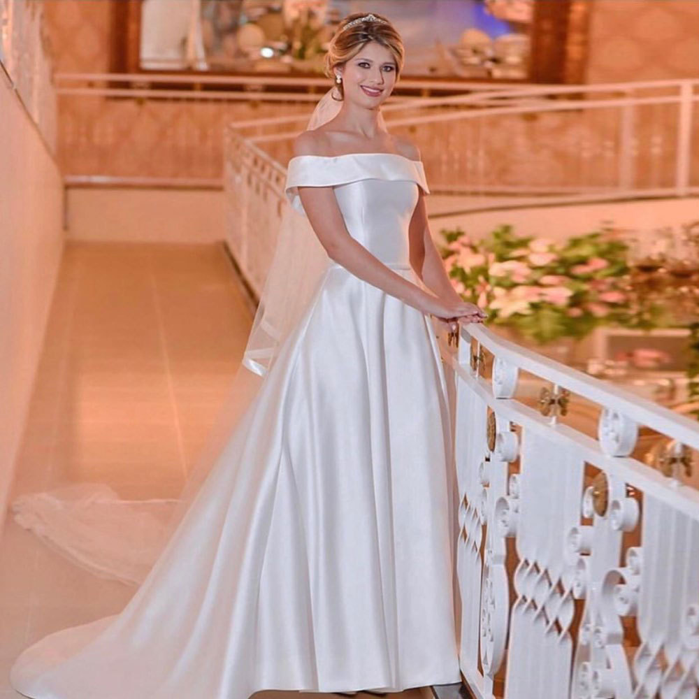 El Comercio exterior europeo y americano Amazon AliExpress deseo elegante vestido de novia fuera del cuello simple elegante satén soporte personalización
