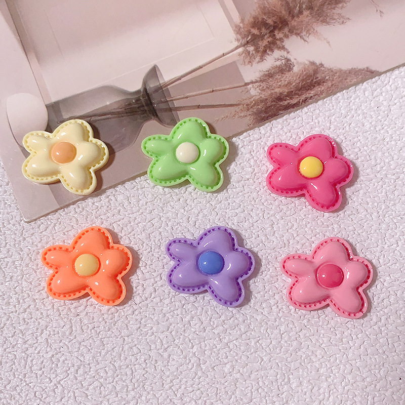 Pequeño tamaño diy flor de dopamina accesorios de resina crema para el cabello taza de agua pegada agujero zapatos colgantes hechos a mano al por mayor