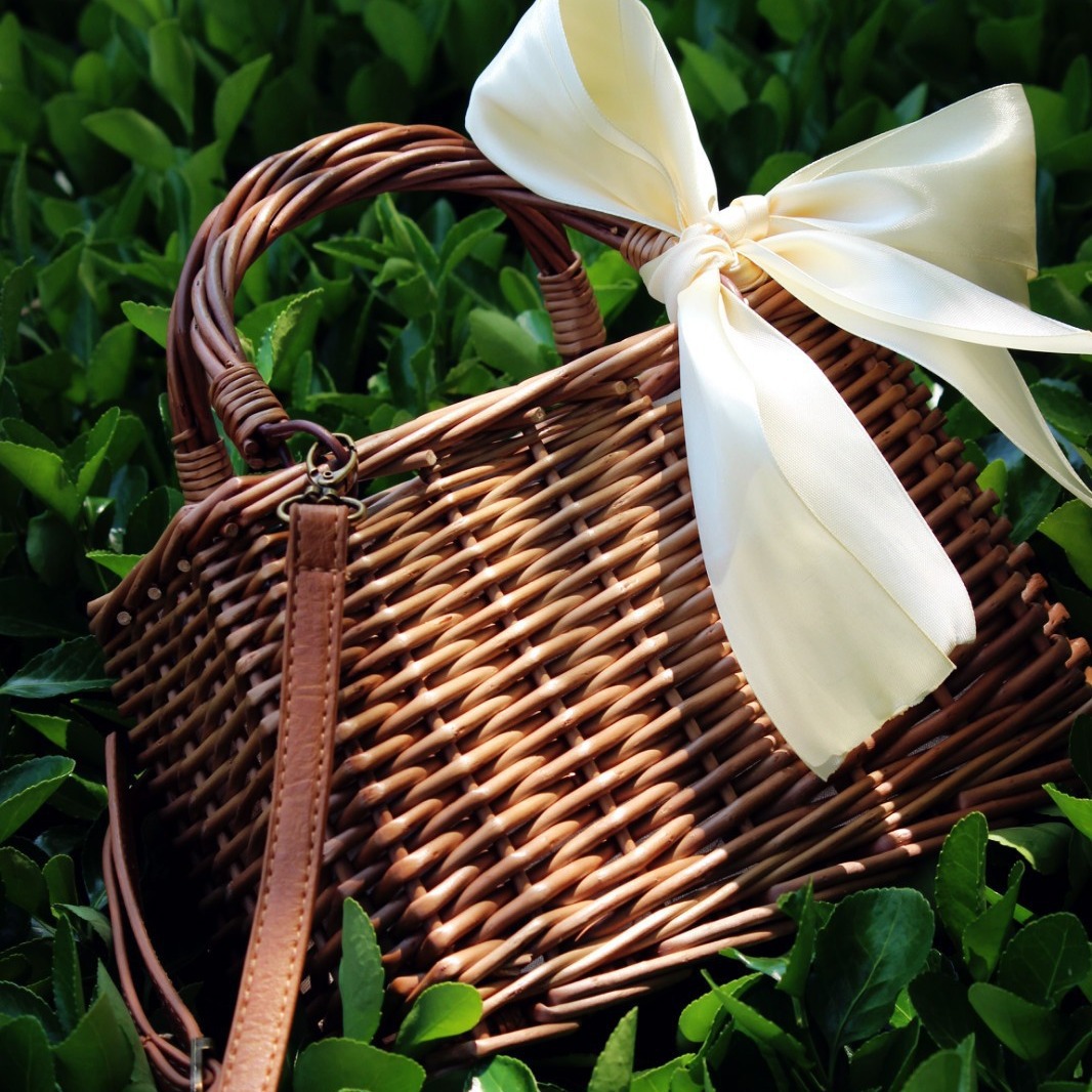 2025新复古草编包手提小方包藤编包 女式手提包 复古菜篮子柳编包