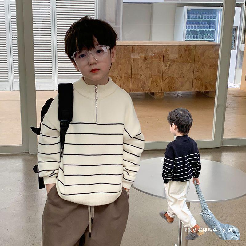 Autumn children's knitted sweater for boys with zipper