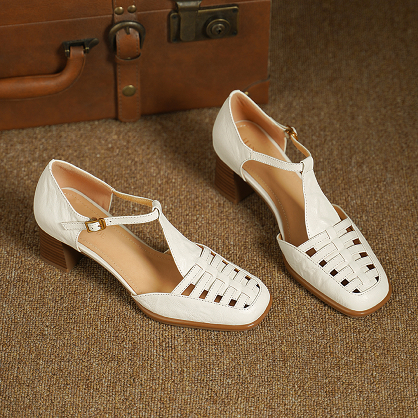 Sandal cao gót nữ mũi nhọn quai chữ T dệt hở gót, gót 5 cm — đen chi tiết 19