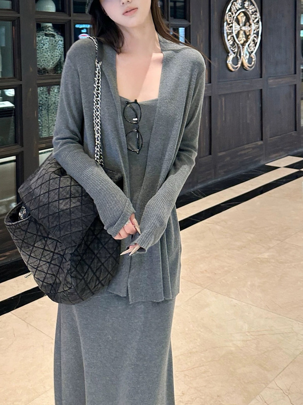 5werkwe 松弛美女 羊毛针织开衫吊带长裙套组|undefined
