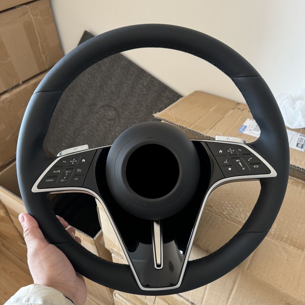 Suitable for Upgrading and Modifying the Old Models of Mercedes-Benz E-Class, C-Class, S-Class, and A-Class to the New Butterfly Maybach Steering Wheel