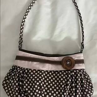 Retro polka-dot armpit bag, pleated cloud bag, wooden buttons, embellished with gentle, sweet girl style for daily use