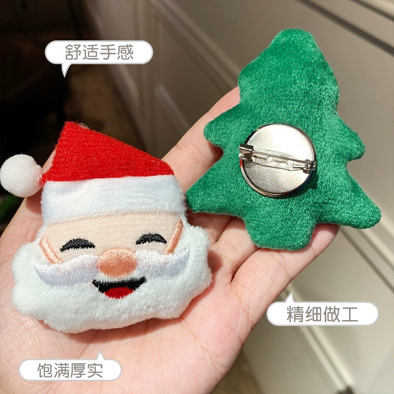 Christmas cartoon plush cute brooch, pin for elderly, decorations, badge, Birthday gift, wholesale