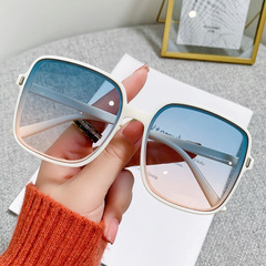 2023 New Style Rice Nail Square Sunglasses Fashion Sunglasses Women Anti-UV Retro Sunglasses Wholesale